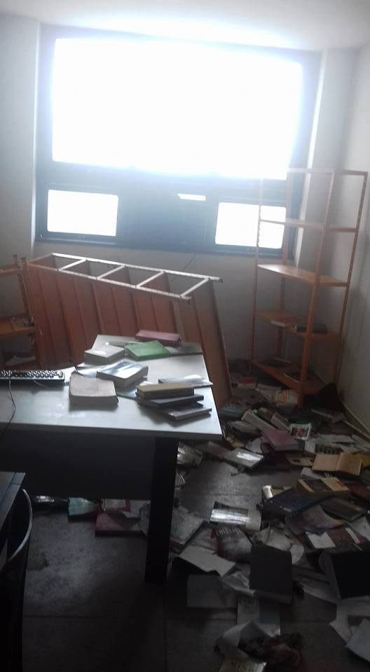 Gabinete invadido_4